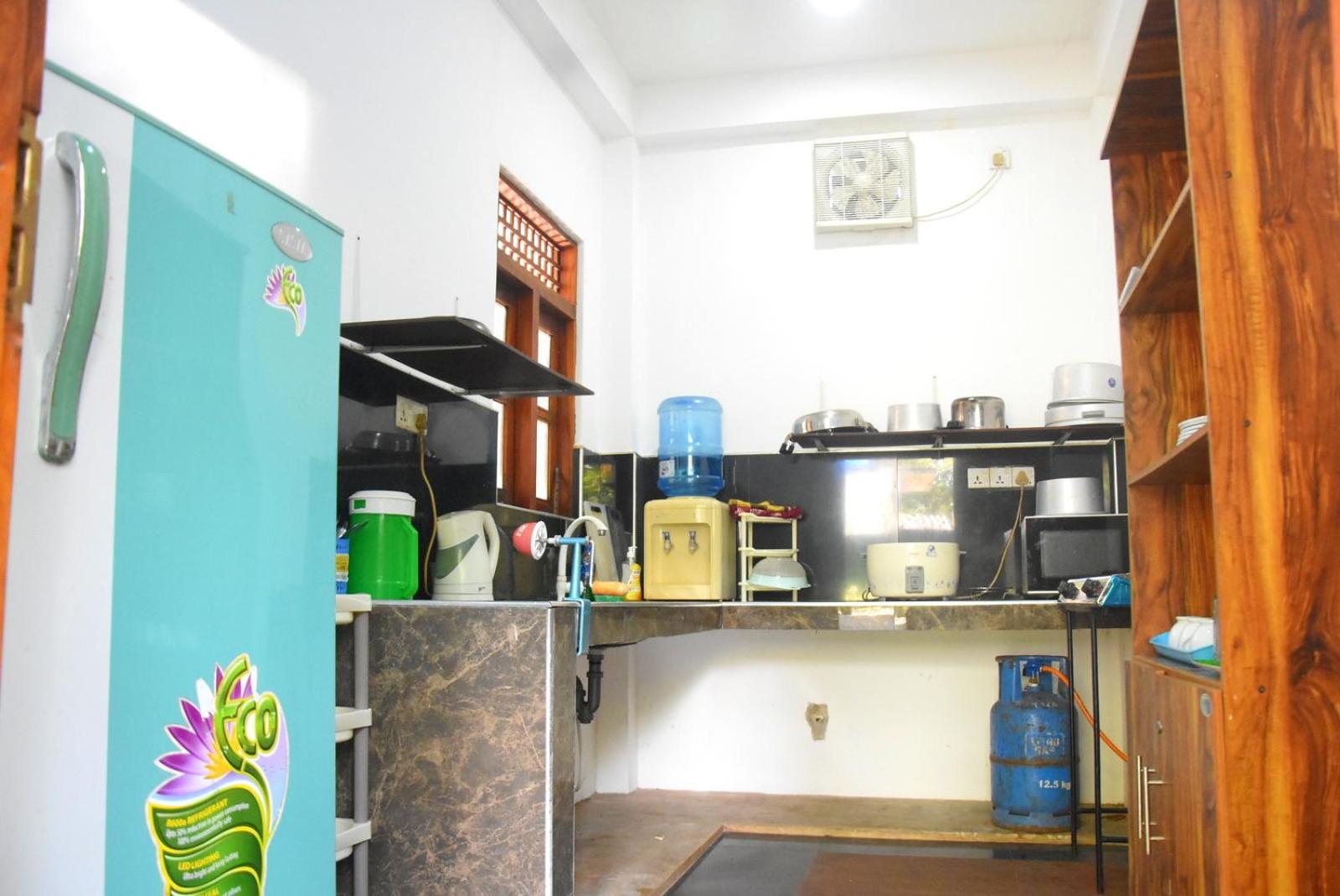Dulina Holiday Home Anuradhapura Exterior photo